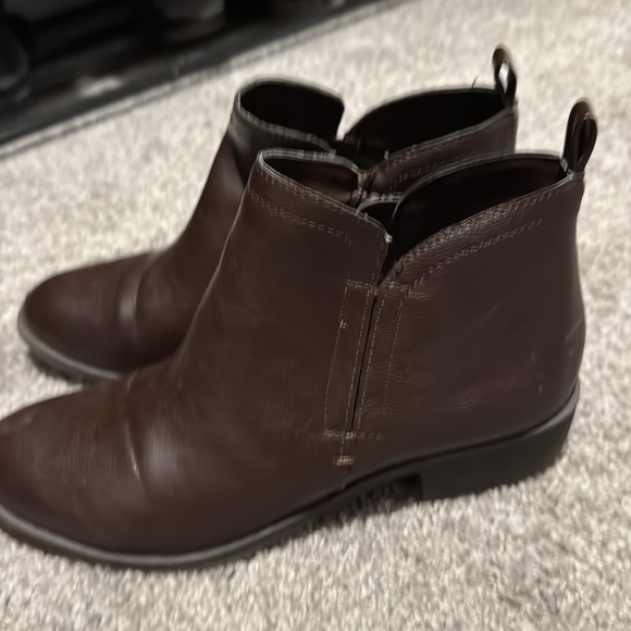Brown booties - Picture 3 of 4